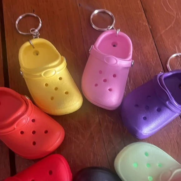 Mini Crocs Keychain Backpack Bag Charms - Picture 5 of 10